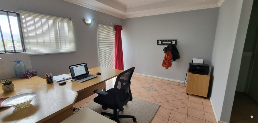 To Let commercial Property for Rent in Grassy Park Western Cape